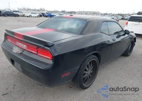 2012 Dodge Challenger Sxt z USA, uszkodzony, nr VIN 2C3CDYAG9CH268433